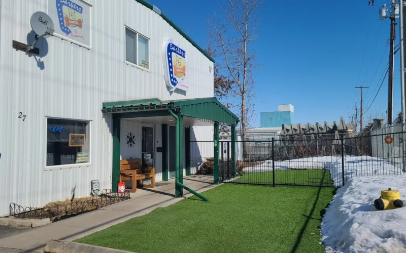 Barkers Pet Motel & Grooming